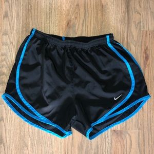 Size small nike shorts